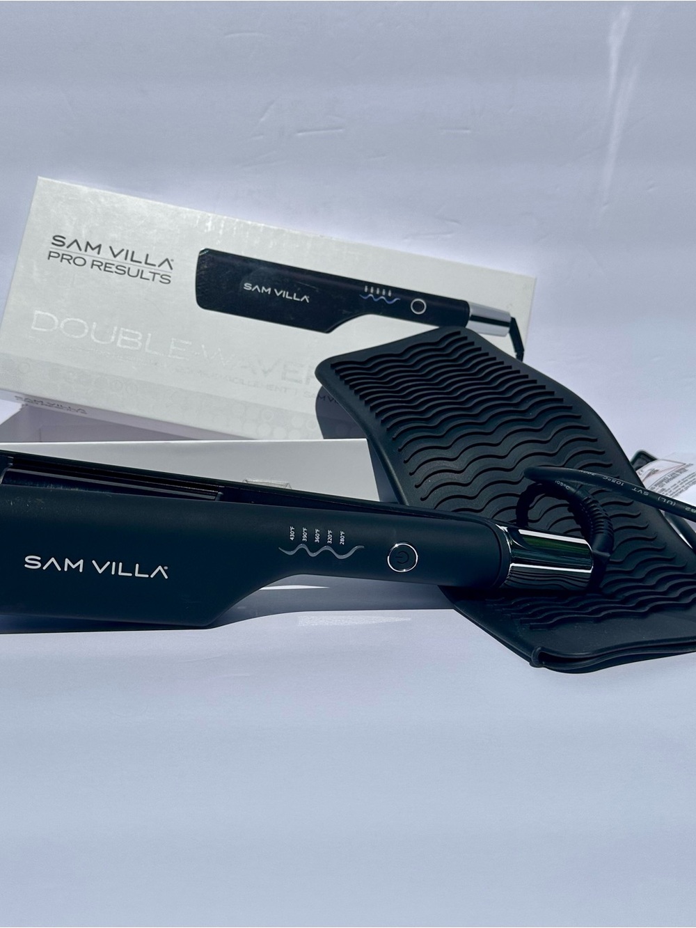 Black Professional Hair Straightener with Heat Mat